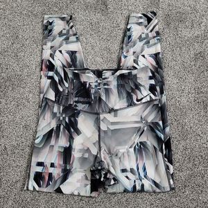 Nike Dri-Fit Print Leggings Size Medium